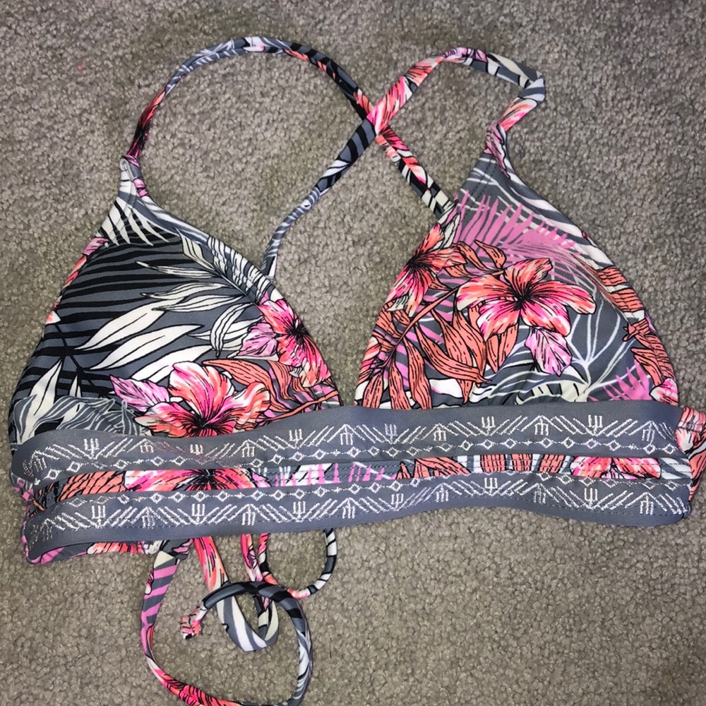 Bikini top